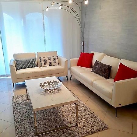 Resort Style In Aventura Florida Екстериор снимка