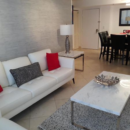 Resort Style In Aventura Florida Екстериор снимка