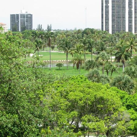 Resort Style In Aventura Florida Екстериор снимка